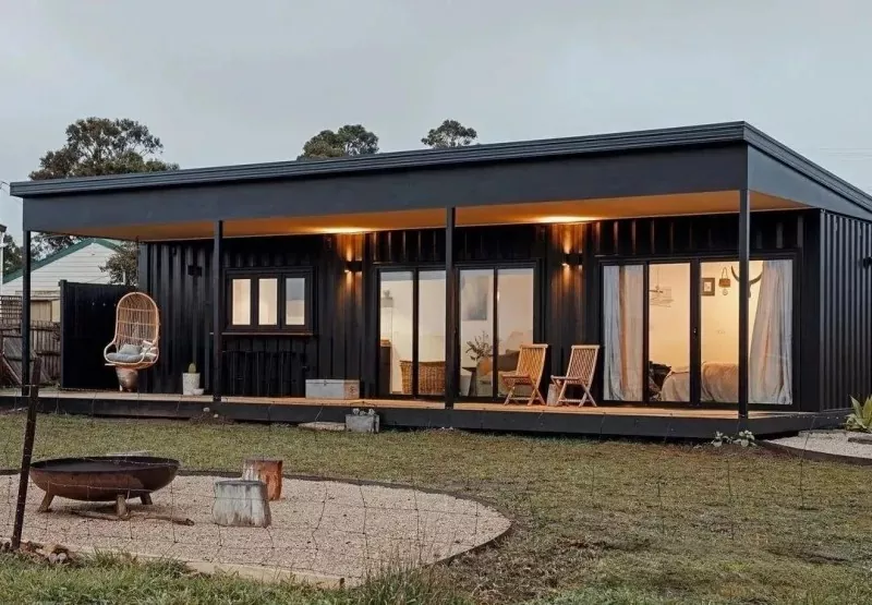 Bolulo bo phahameng bo kentsoeng ka ho Felletseng ba Stackable Container Housing